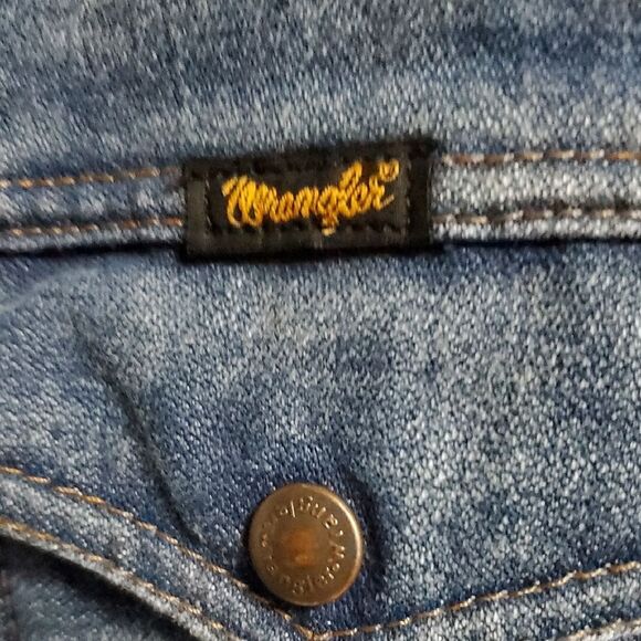 Wrangler Men's Denim Vintage Blast Trucker Denim Jean Jacket Size S - Picture 3 of 8